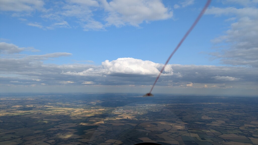 This nice Cu in the sunny gap above Milton Keynes has to work and get my trusty Mosquito onto glide!