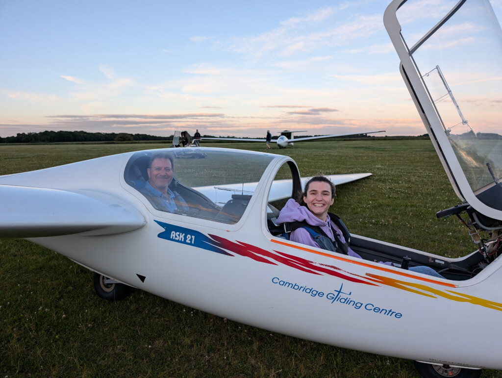A gliding trial flight - K21 on the ground with smiley pilot