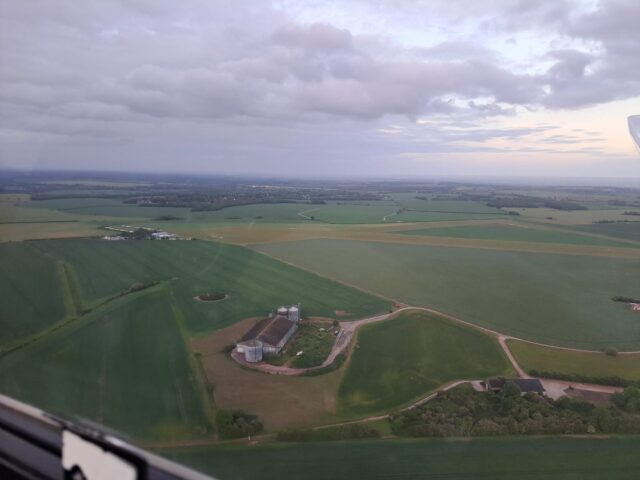 Righthand downwind for 22